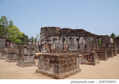 印度世界遺產果阿教堂和修道院聖奧古斯丁塔 109599903