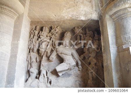 India World Heritage Elephanta Caves India World Heritage Elephanta Caves 109601064