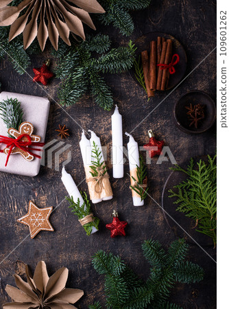 Procass of decorating Christmas advent candles 109601262