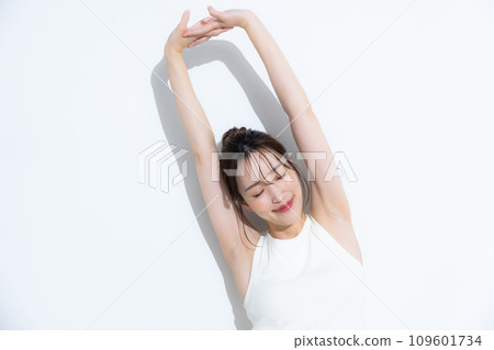 Women of sportswear 109601734