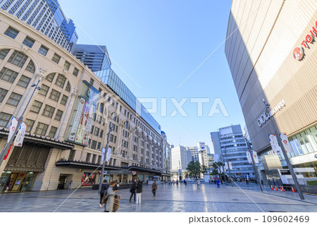 Namba Square in front of Nankai Namba Station, Namba, Chuo-ku, Osaka Namba Square in front of Nankai Namba Station, Namba, Chuo-ku, Osaka 109602469