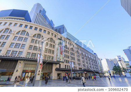 大阪市中央區難波南海難波站前難波廣場 109602470