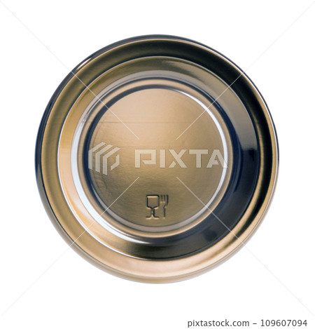 Round golden plate, tray pattern isolated over transparent background png illustration Round golden plate, tray pattern isolated over transparent background png illustration 109607094