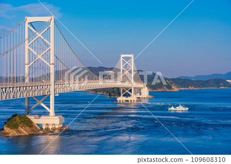 (德島縣)大鳴門橋和漩渦觀光船 (德島縣)大鳴門橋和漩渦觀光船 109608310