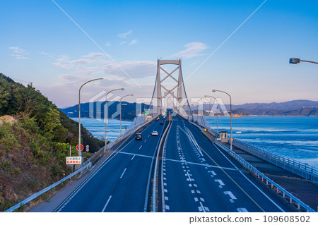 (Tokushima Prefecture) Car heading towards Awaji/Kobe side of Onaruto Bridge (Tokushima Prefecture) Car heading towards Awaji/Kobe side of Onaruto Bridge 109608502
