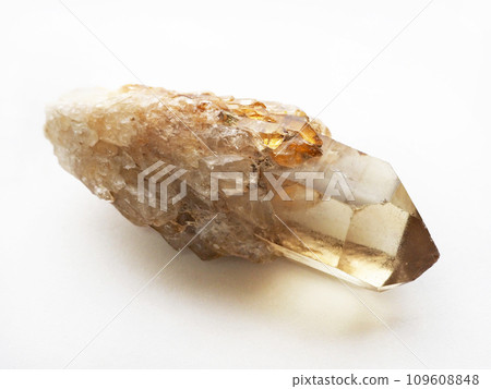 Natural color citrine point (citrine) 109608848