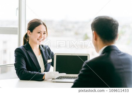 Appraisers, appraisers, funeral directors, and wedding planners working at pawn shops and thrift shops. Appraisers, appraisers, funeral directors, and wedding planners working at pawn shops and thrift shops. 109611433