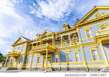 北海道函館市元町，熱門旅遊景點，前函館區公會堂，在令和時代完成了整修工程。 109611807