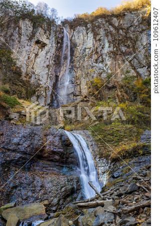 Yonago Falls Falls immovable waterfall Yonago Falls Falls immovable waterfall 109612407