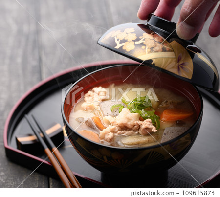 Home-cooked pork soup with plenty of seasonal vegetables Home-cooked pork soup with plenty of seasonal vegetables 109615873