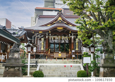Otori Shrine, worship hall, Meguro Ward, Tokyo Otori Shrine, worship hall, Meguro Ward, Tokyo 109617850