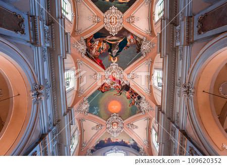 Basilica della collegiata, Catania, sicily, Italy 109620352