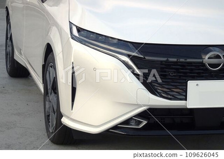 Car image Nissan Aura front mask 109626045