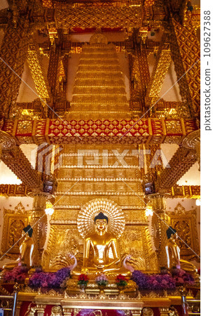 Wat Phra That Nong Bua, in Ubon, Thailand Wat Phra That Nong Bua, in Ubon, Thailand 109627388