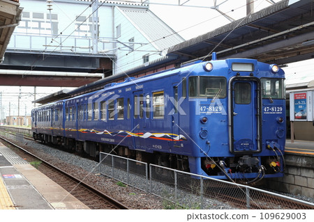 Nagasaki Main Line/Sasebo Line Kiha 47 109629003