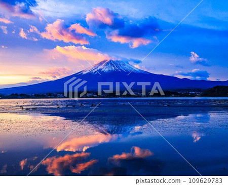 Mount Fuji Mount Fuji 109629783