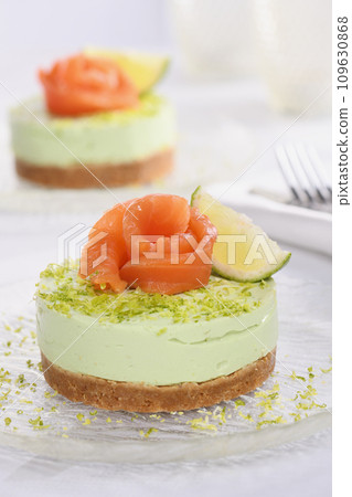 Avocado timbale with salmon 109630868