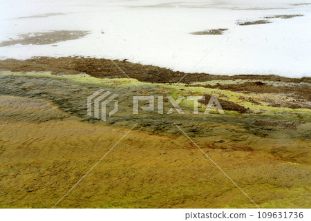 Winter Snowing Geothermal Pool Yellowstone 109631736