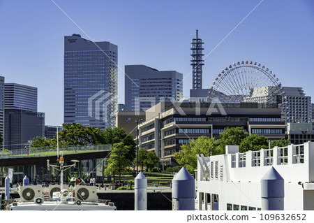 Yokohama Minato Mirai Yokohama Shinko Joint Government Building Yokohama City, Kanagawa Prefecture 109632652