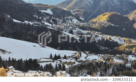 Aerial view of Riso valley and Zambla town 109633311