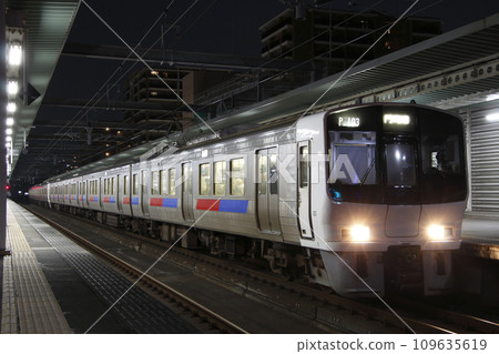 [JA] Kagoshima Main Line 811 series (Rapid: bound for Moji Port) 109635619