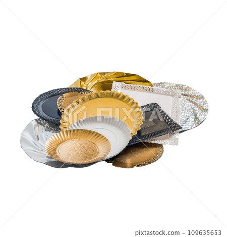 Trays and plates collection isolated over transparent background, png illustration Trays and plates collection isolated over transparent background, png illustration 109635653