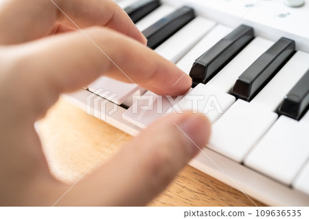 電子鋼琴鍵盤 109636535