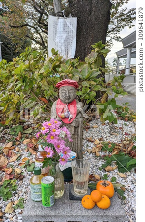 Jizo statue healing hospital patients 109641879