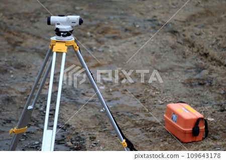 Surveying equipment level image 109643178