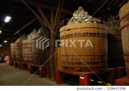 MISO barrels in MISO(soybeans) warehouse / Miso barrels in MISO(soybeans) warehouse 109645396