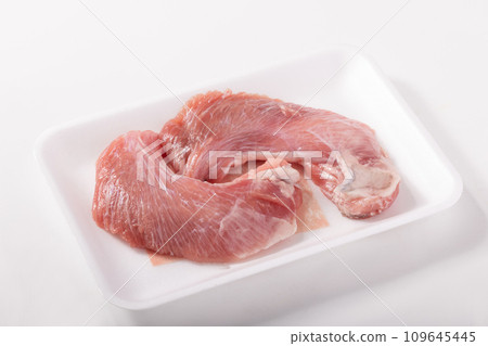 (Directly delivered from Shiogama Port, Miyagi Prefecture) Bigeye tuna, cheek meat, rare parts 109645445