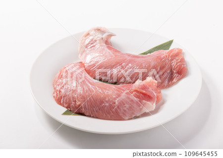 (Directly delivered from Shiogama Port, Miyagi Prefecture) Bigeye tuna, cheek meat, rare parts (Directly delivered from Shiogama Port, Miyagi Prefecture) Bigeye tuna, cheek meat, rare parts 109645455