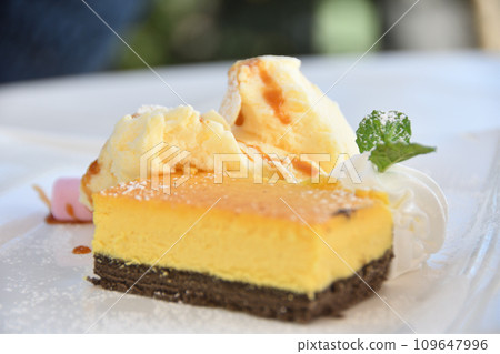 看起來很好吃的芝士蛋糕 109647996