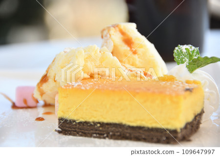 看起來很好吃的芝士蛋糕 109647997
