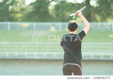 ground, land, female 109648377