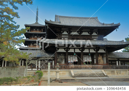 World Heritage Site: Headquarters of the Shotoku Sect, Horyuji Temple, Saiin Garan, Middle Gate World Heritage Site: Headquarters of the Shotoku Sect, Horyuji Temple, Saiin Garan, Middle Gate 109648456