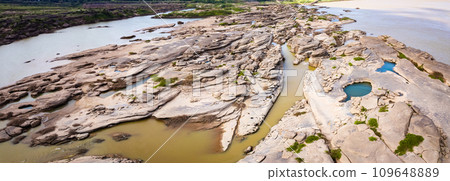 Sam Phan Bok rock Grand Canyon in Ubon, Thailand 109648889