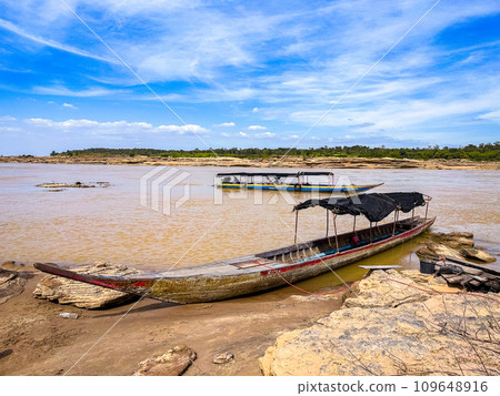 Sam Phan Bok rock Grand Canyon in Ubon, Thailand Sam Phan Bok rock Grand Canyon in Ubon, Thailand 109648916