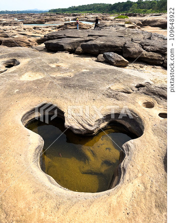 Sam Phan Bok rock Grand Canyon in Ubon, Thailand 109648922