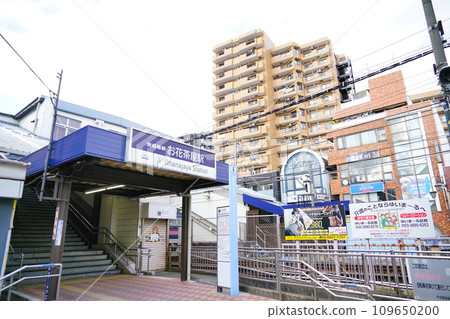 In front of Ohanajaya Station on the Keisei Main Line 109650200