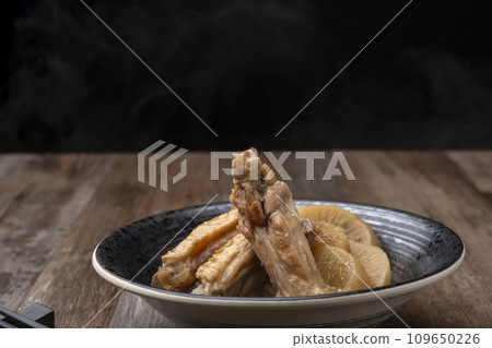 燉雞翅和蘿蔔 109650226