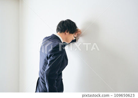 後悔的男人 109650623