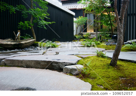 Japanese house with garden 2 109652057