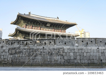 Dongdaemun, one of the four main gates of Seoul Dongdaemun, one of the four main gates of Seoul 109653463