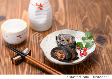 鯡魚昆布捲和清酒(熱清酒) 鯡魚昆布捲和清酒(熱清酒) 109654458