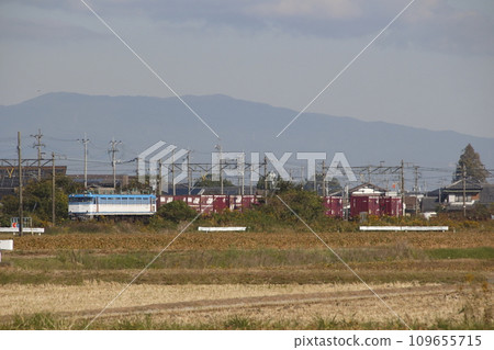 EF81 type 450 freight train on the Kagoshima Main Line 109655715
