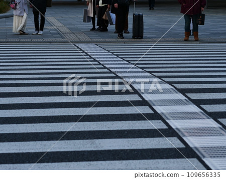 行人過街 109656335