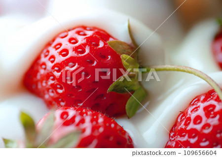 鮮奶，草莓，煉乳，水果，新鮮な牛乳、イチゴ、凝縮牛乳、果物、Fresh, grass, brain, 109656604