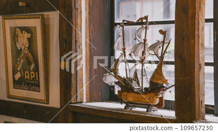 Retro interior 109657230