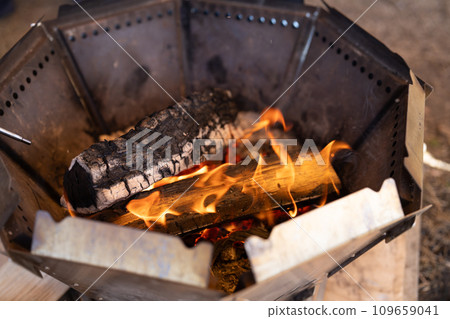 bonfire  109659041